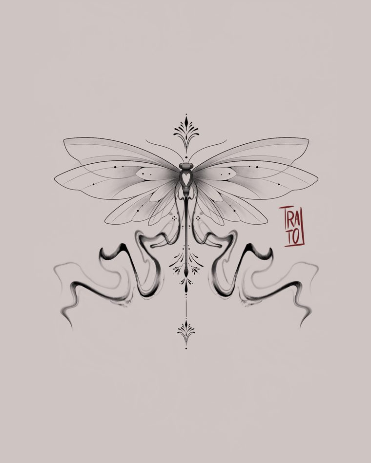 Tatuaje de libélula de alas translúcidas con ornamentos y humo simétrico