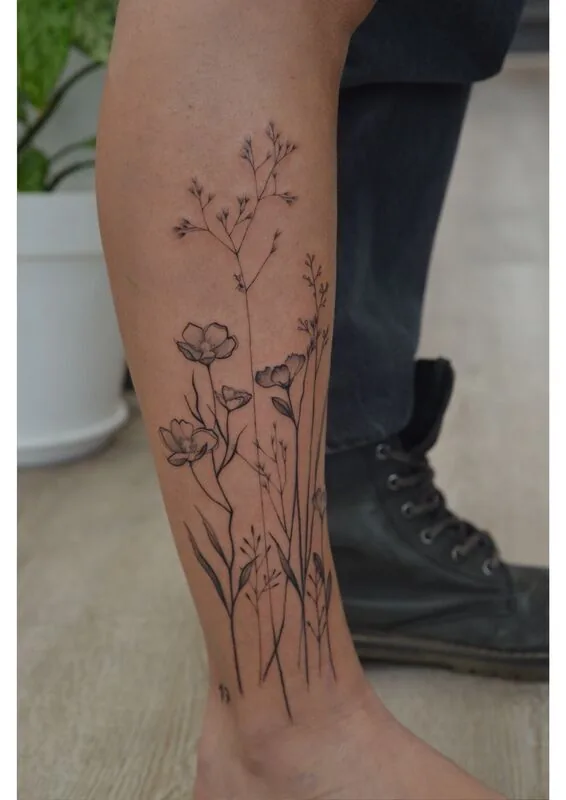 Tatuaje estilo Botánico - ejemplo 4 en Trato Tattoo Estudio Valencia