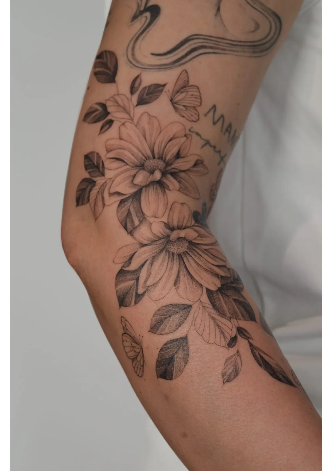 Tatuaje estilo Botánico - ejemplo 7 en Trato Tattoo Estudio Valencia