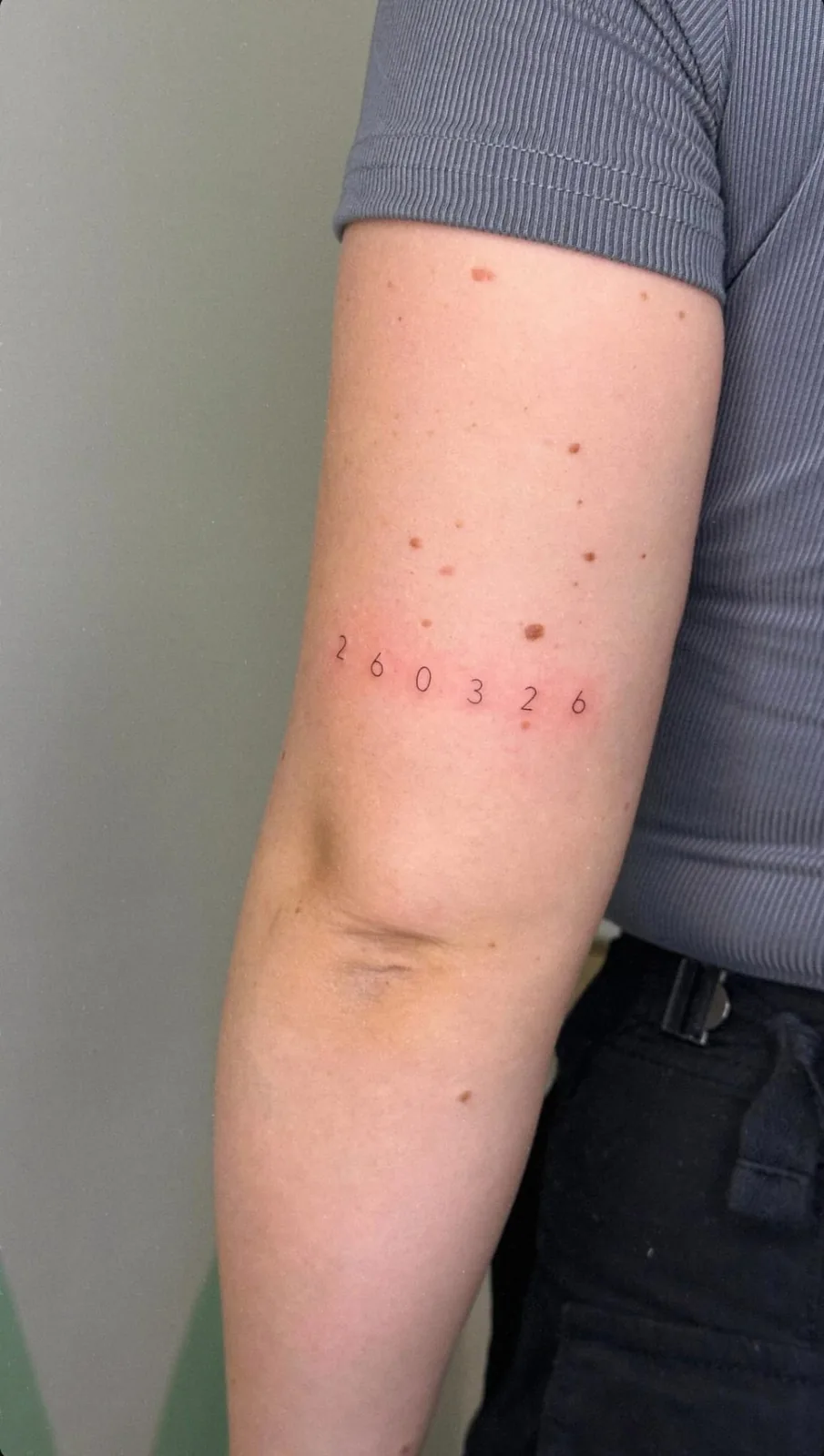 Tatuaje estilo Fineline - ejemplo 7 en Trato Tattoo Estudio Valencia
