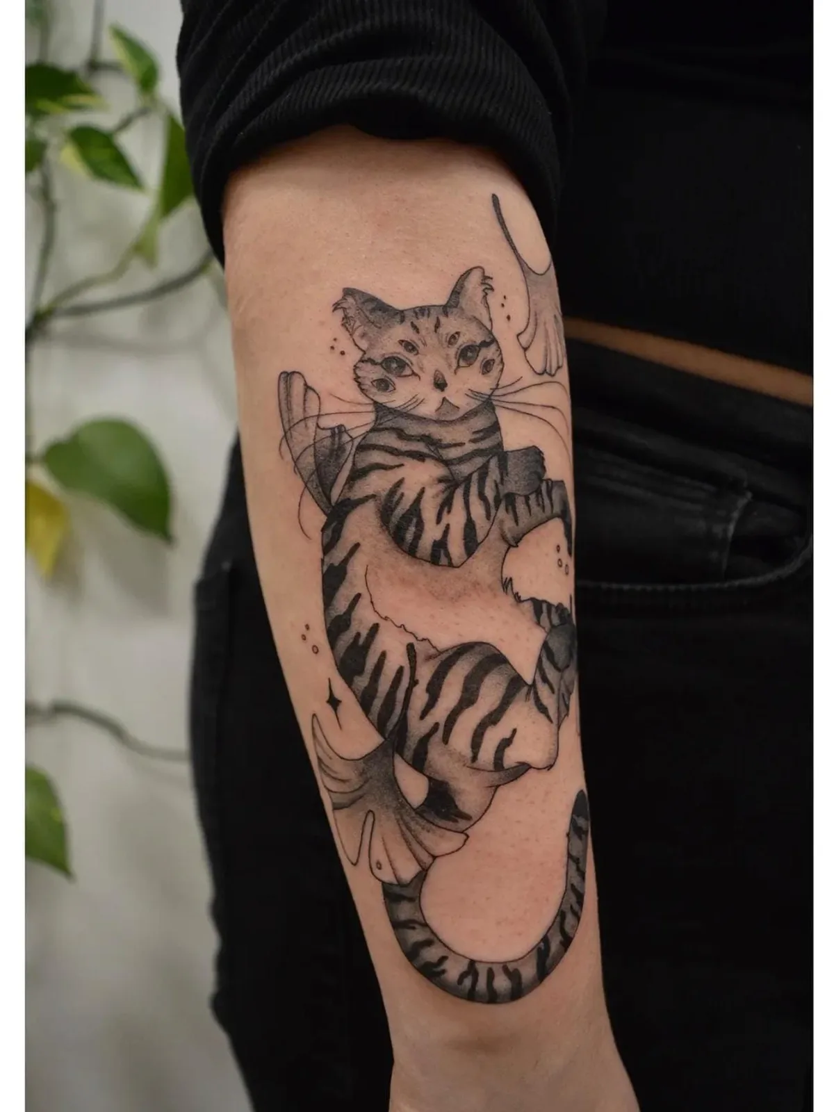 Tatuaje estilo Ilustrativo - ejemplo 14 en Trato Tattoo Estudio Valencia