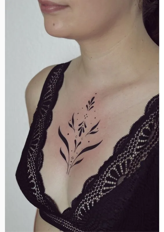 Tatuaje estilo Ornamental - ejemplo 1 en Trato Tattoo Estudio Valencia