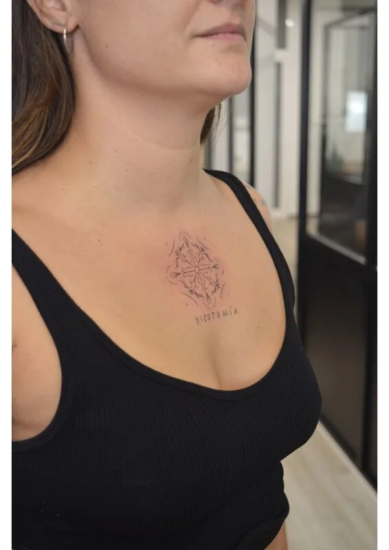 Tatuaje estilo Ornamental - ejemplo 4 en Trato Tattoo Estudio Valencia